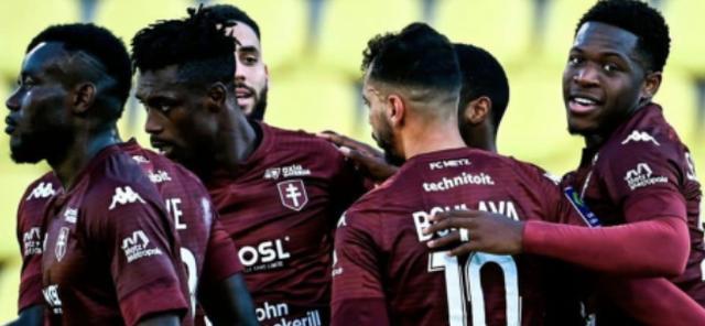  里昂中场核心重伤赛季提前报销  